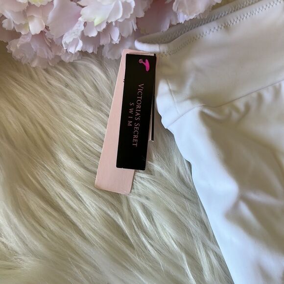 Victoria’s Secret Boy-short  Bottom - Picture 4 of 5